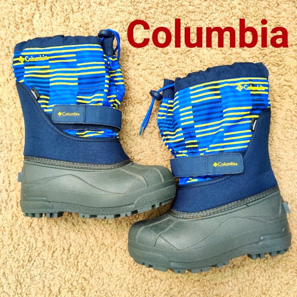 Like new kids Columbia snow boots size 1
